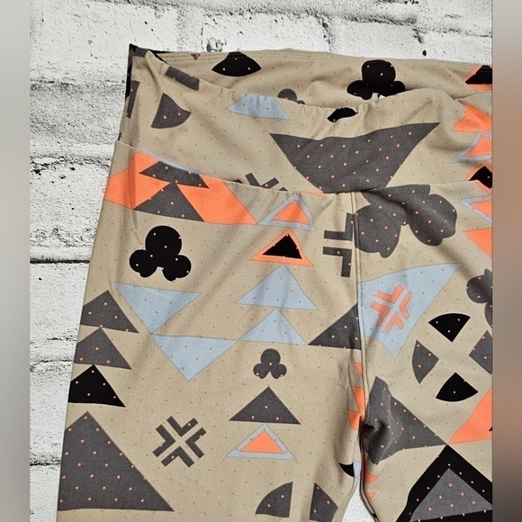 LULAROE Disney Leggings. Mickey Graphic Polka dots. - Picture 3 of 6